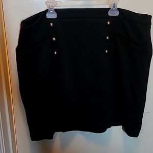 Black Reitmans 6 - faux-button miniskirt size 16